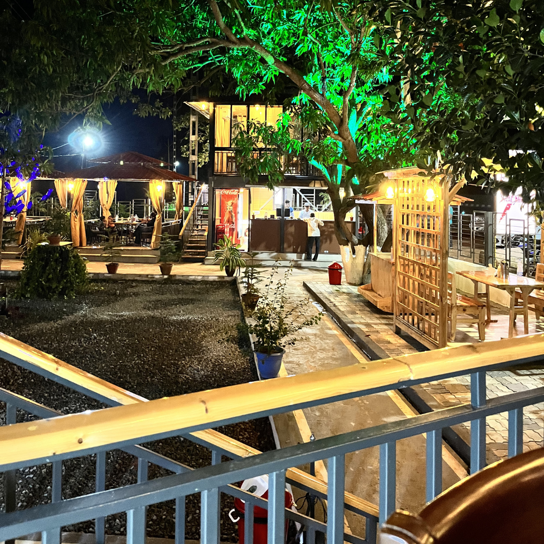 Dhaba Laal Mirch highway location